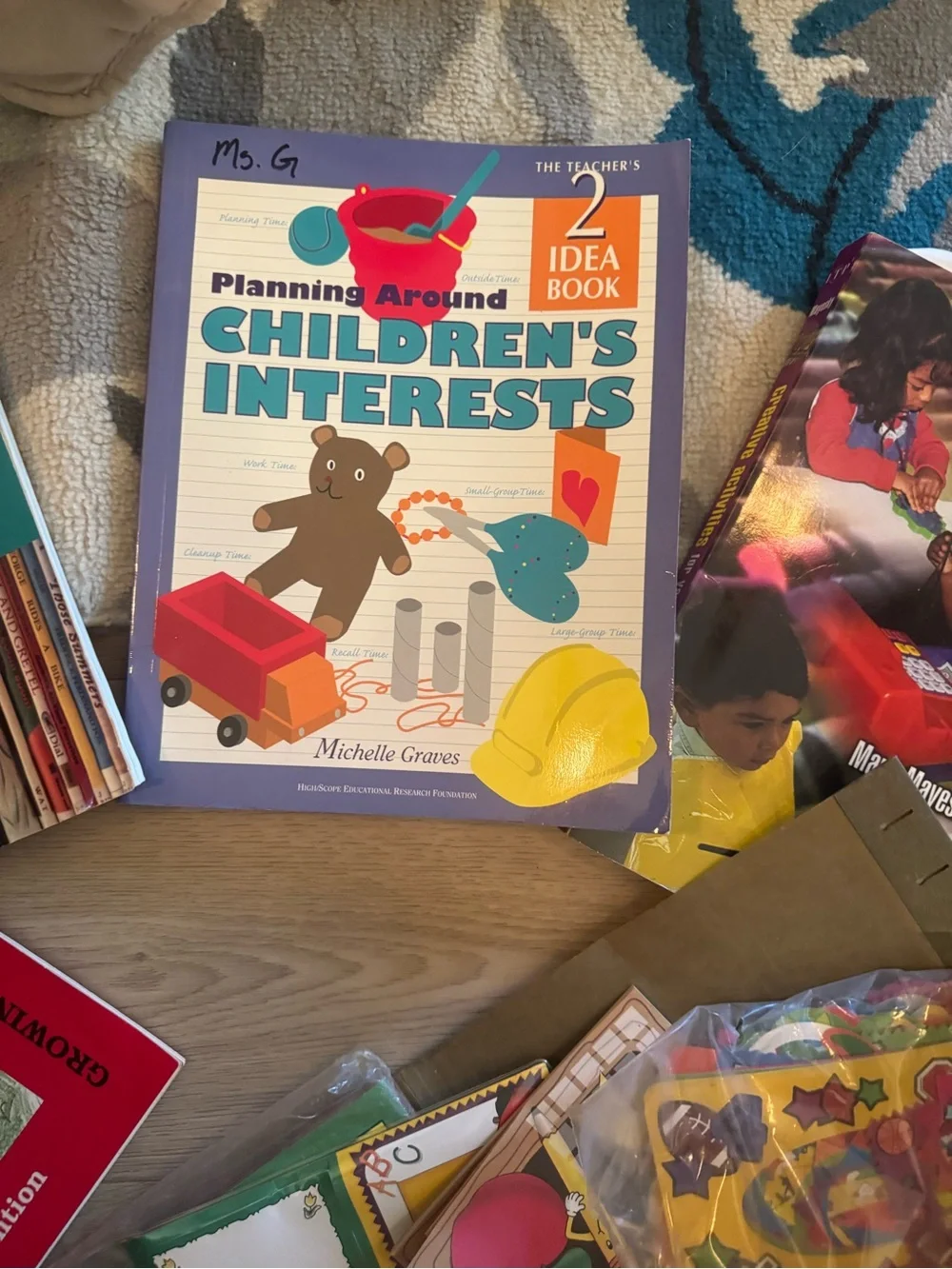 Elementary education lessons and teaching books